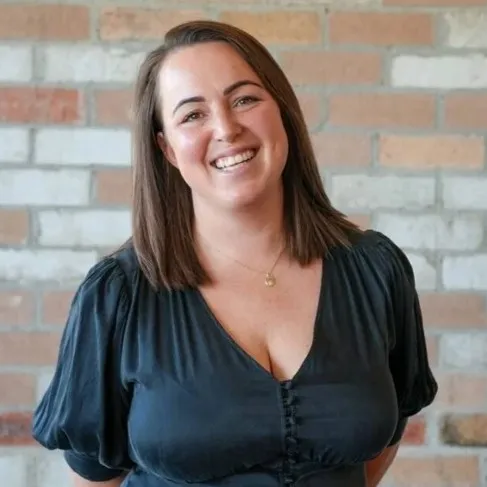 Nicola Tucker